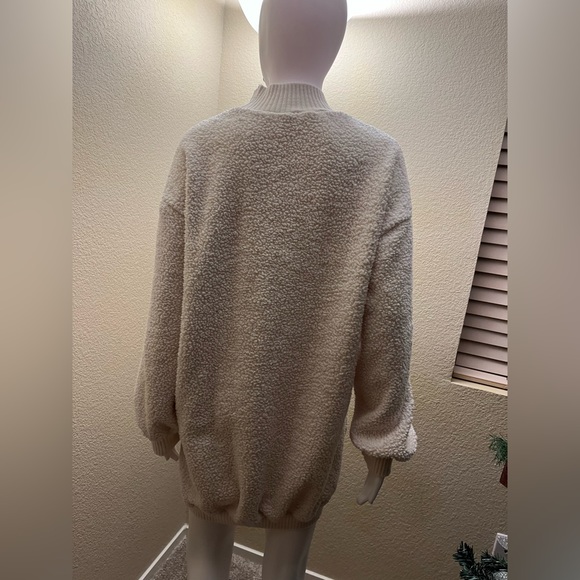 SHEIN mushroom 🍄 patch fleece long sleeve mini dress size M - Picture 6 of 7